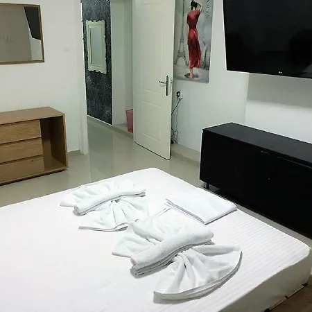 Smart Luxury Maisonette شقة خانيا
